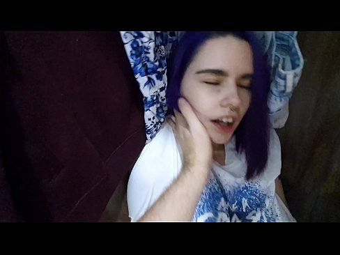 ❤️ Loaʻa i koʻu kaikuahine i loko o ke keʻena kīʻaha a kōkua iā ia e ʻimi ️❌ Porno ma haw.sexygirlspics.ru ️❤